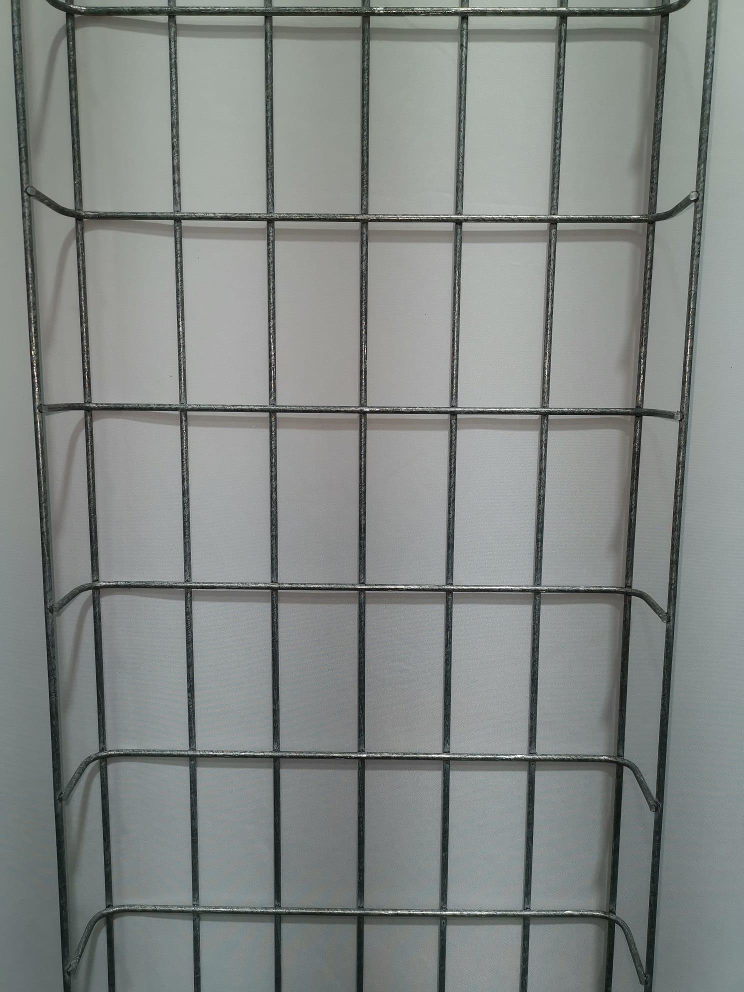 Comprimento da treliça 29 cm, profundidade 5 cm, tamanho da malha 5 x 10 cm
