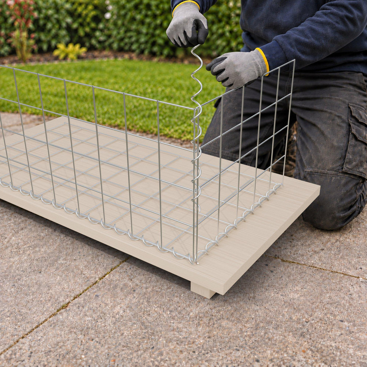 Schanskorf 100 cm x 40 cm x 50 cm (L x H x D), maaswijdte 10 cm x 10 cm, spiraalvormig