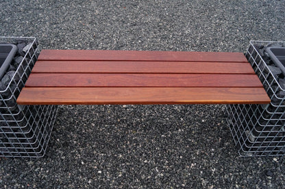 Havebænk med 2 blomstersøjler - Cumaru-træ, 200 cm lang x 62 cm høj x 37 cm dyb, varmgalvaniseret, MW 5 x 5 cm