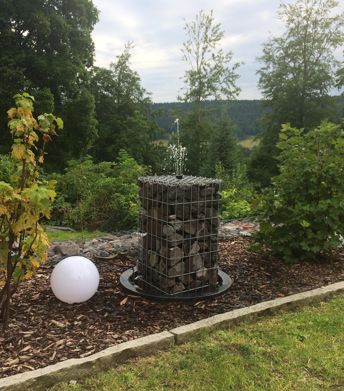 Columna de gaviones, angular 37 cm x 37 cm, 80 cm de altura, MW 5 cm x 10 cm